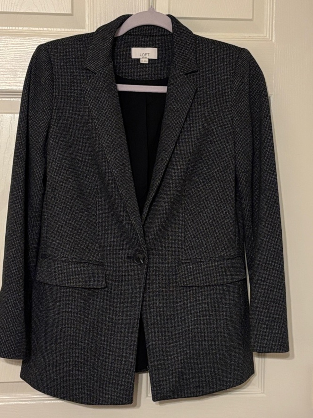 LOFT Women's Dark Charcoal and Black Single-Button Blazer